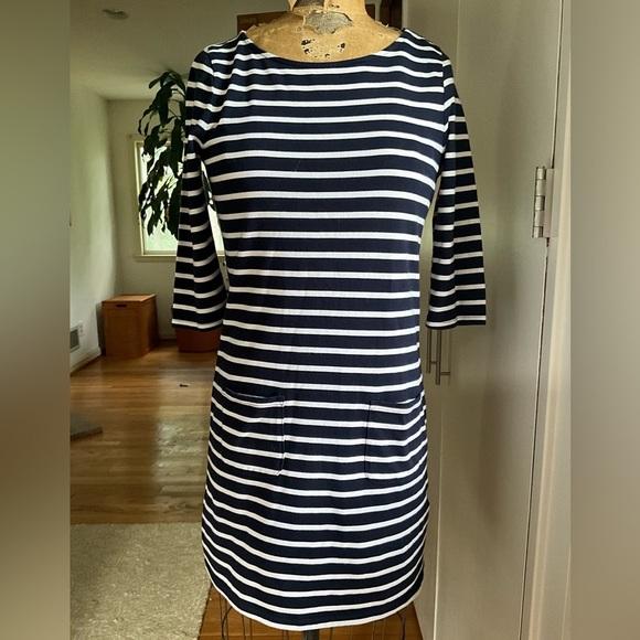 EUC Boden nautical Breton Stripe semi-fitted sheath dress, size 4 MSRP $118 - Picture 6 of 16